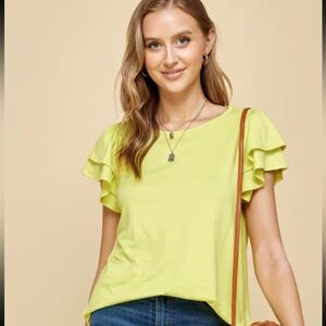 [les amis] Lime Blouse With Ruffled Sleeve - Size Small NWT